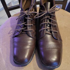 Womens brown tie ankle boots size 9M